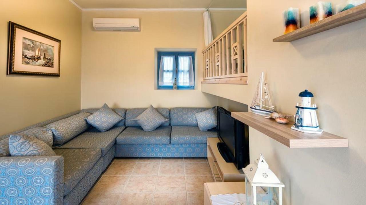 Amazing House In Halki Villa ภายนอก รูปภาพ